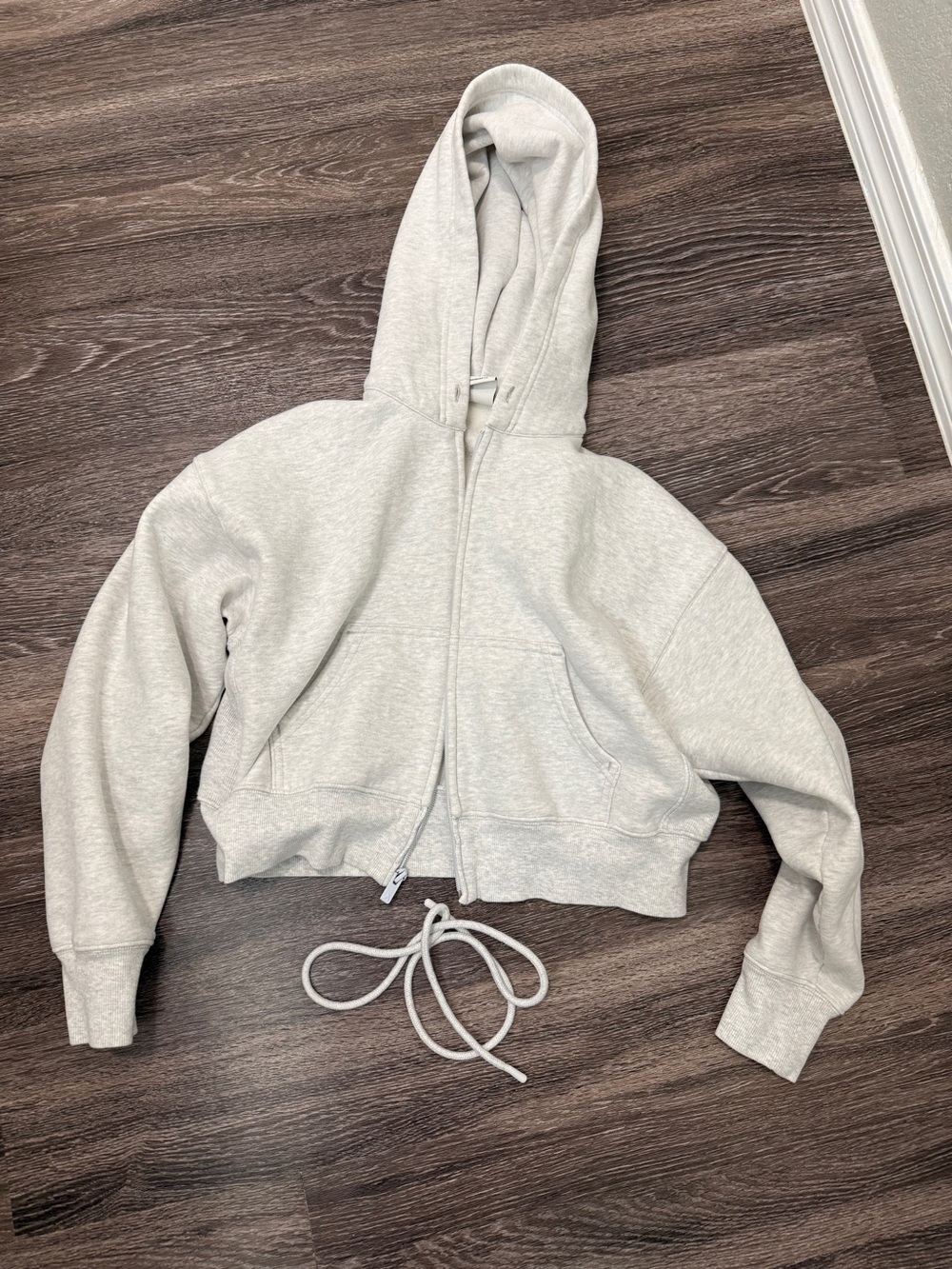 aritizia hoodie boyfriend fit xs